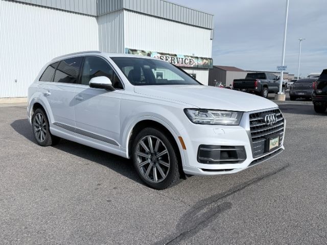 2018 WHITE /Black Audi Q7 (WA1LAAF74JD) with an 3L V-6 gasoline direct injection engine, Automatic transmission, located at 1175 N Woodruff Ave, Idaho Falls, ID, 83401, 43.506901, -111.999657 - At Timberline Auto, finding a great deal on your next vehicle is always easy! Our experienced sales staff goal is to help find you the right vehicle at the right price! Our knowledgeable finance department has options for almost any credit score. We offer extended service contract options to prot- Photo#38