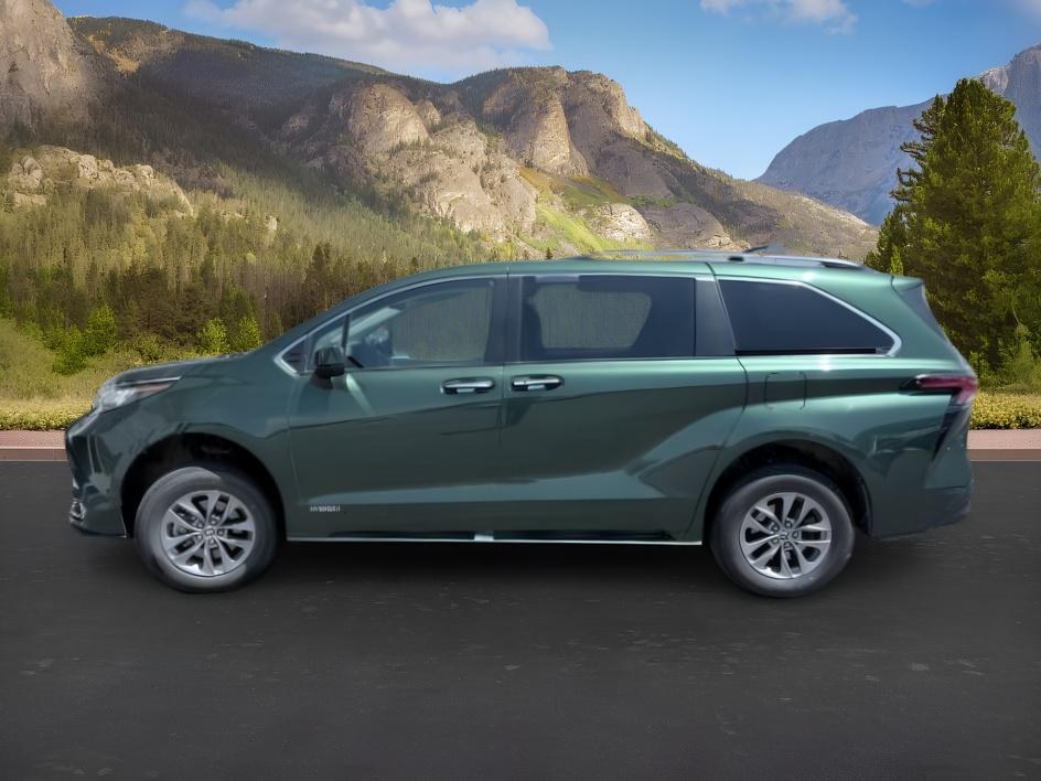 photo of 2021 Toyota Sienna XLE