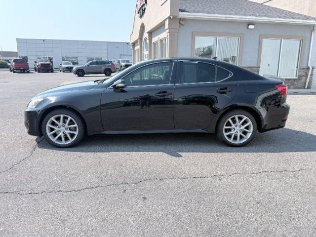 2012 BLACK /LEATHER Lexus IS 250 (JTHCF5C22C5) with an 25L V6 engine, Automatic transmission, located at 1175 N Woodruff Ave, Idaho Falls, ID, 83401, 43.506901, -111.999657 - At Timberline Auto, finding a great deal on your next vehicle is always easy! Our experienced sales staff goal is to help find you the right vehicle at the right price! Our knowledgeable finance department has options for almost any credit score. We offer extended service contract options to protect- Photo#27
