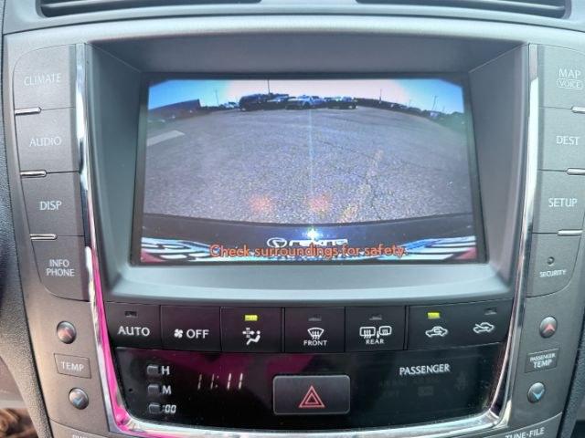 2012 BLACK /LEATHER Lexus IS 250 (JTHCF5C22C5) with an 25L V6 engine, Automatic transmission, located at 1175 N Woodruff Ave, Idaho Falls, ID, 83401, 43.506901, -111.999657 - At Timberline Auto, finding a great deal on your next vehicle is always easy! Our experienced sales staff goal is to help find you the right vehicle at the right price! Our knowledgeable finance department has options for almost any credit score. We offer extended service contract options to protect- Photo#42
