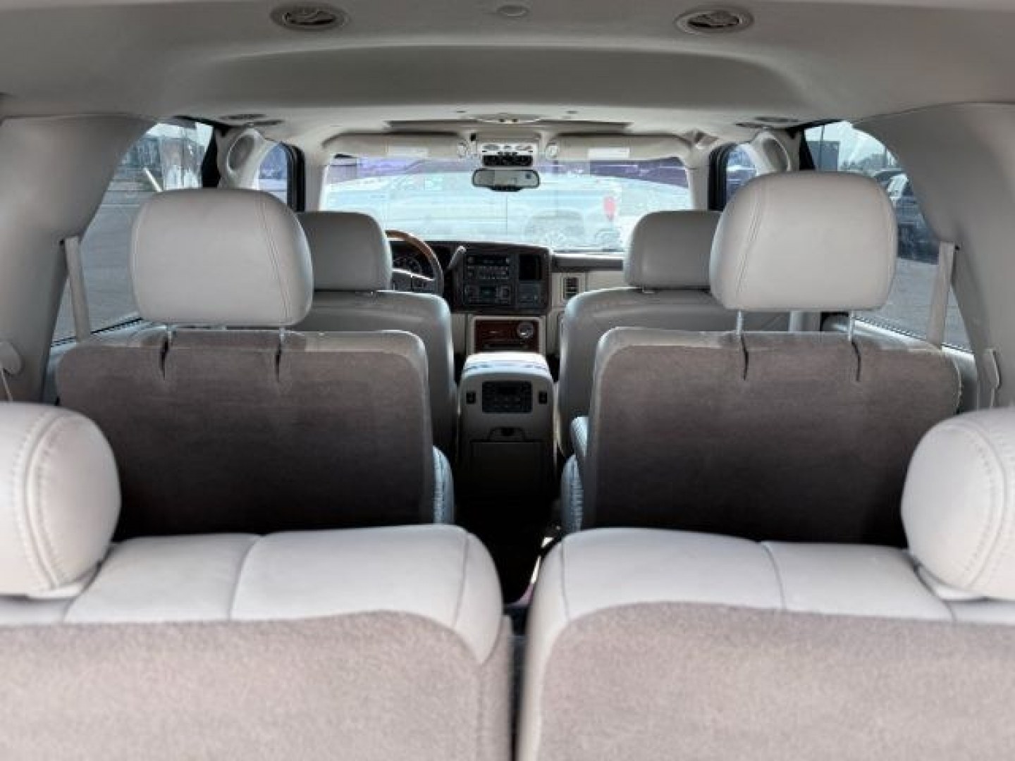 2004 RED /TAN Cadillac Escalade (1GYEK63NX4R) with an 60L engine, Automatic transmission, located at 1175 N Woodruff Ave, Idaho Falls, ID, 83401, 43.506901, -111.999657- Photo#27