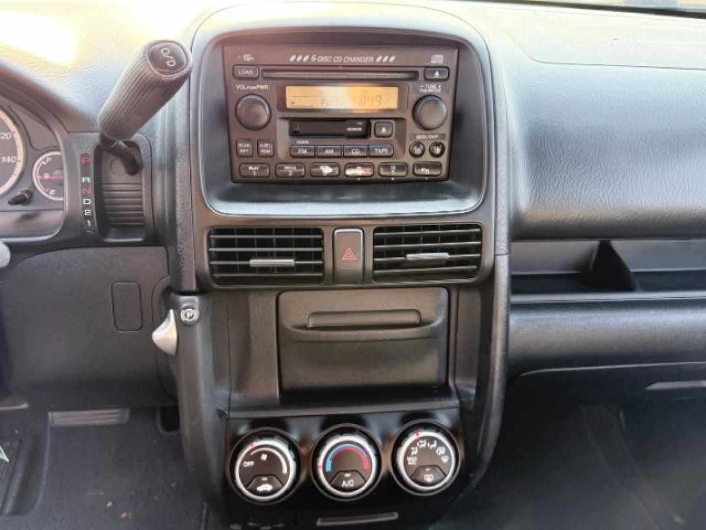 2004 SILVER /Black Honda CR-V (JHLRD78844C) with an 24L I-4 DOHC engine, Automatic transmission, located at 1175 N Woodruff Ave, Idaho Falls, ID, 83401, 43.506901, -111.999657 - At Timberline Auto, finding a great deal on your next vehicle is always easy! Our experienced sales staff goal is to help find you the right vehicle at the right price! Our knowledgeable finance department has options for almost any credit score. We offer extended service contract options to prot- Photo#39