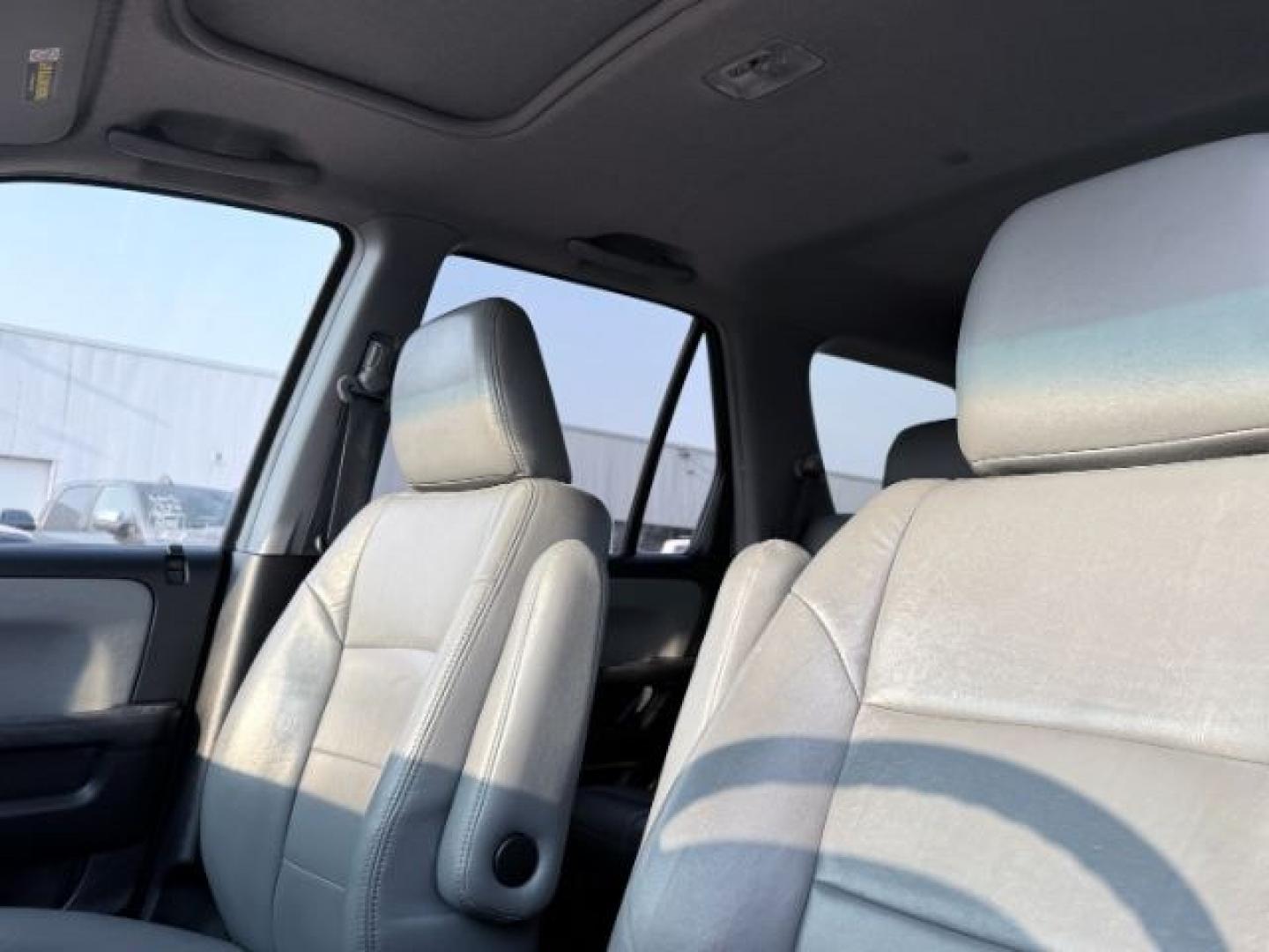 2004 SILVER /Black Honda CR-V (JHLRD78844C) with an 24L I-4 DOHC engine, Automatic transmission, located at 1175 N Woodruff Ave, Idaho Falls, ID, 83401, 43.506901, -111.999657 - At Timberline Auto, finding a great deal on your next vehicle is always easy! Our experienced sales staff goal is to help find you the right vehicle at the right price! Our knowledgeable finance department has options for almost any credit score. We offer extended service contract options to prot- Photo#43