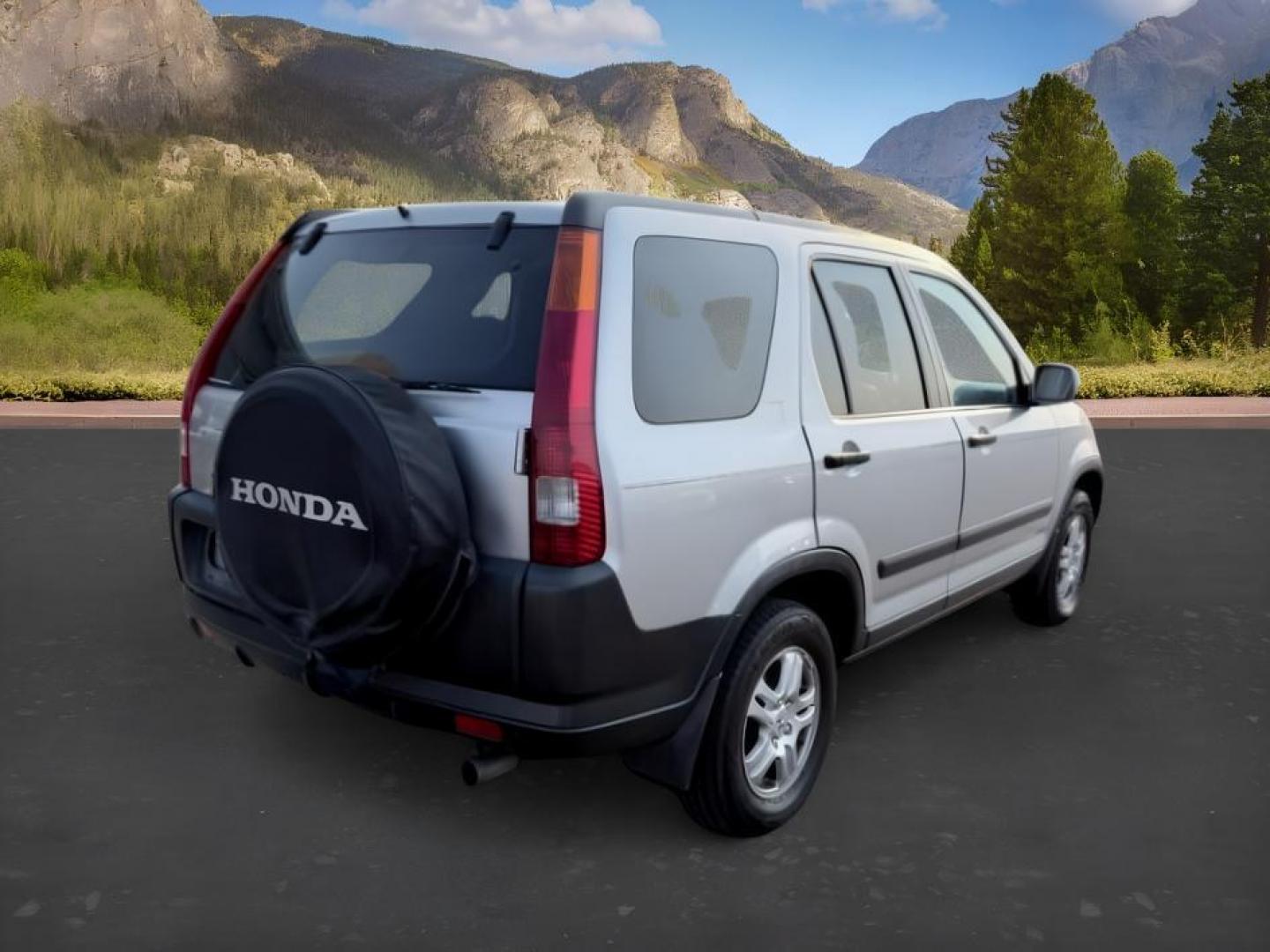 2004 SILVER /Black Honda CR-V (JHLRD78844C) with an 24L I-4 DOHC engine, Automatic transmission, located at 1175 N Woodruff Ave, Idaho Falls, ID, 83401, 43.506901, -111.999657 - At Timberline Auto, finding a great deal on your next vehicle is always easy! Our experienced sales staff goal is to help find you the right vehicle at the right price! Our knowledgeable finance department has options for almost any credit score. We offer extended service contract options to prot- Photo#6