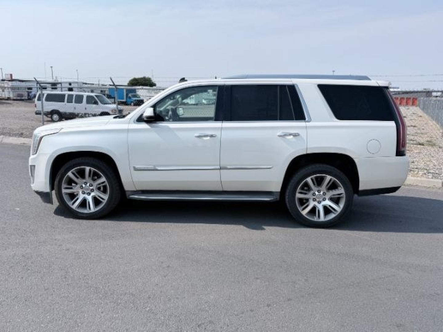 2015 White Diamond Tricoat /Jet Black Cadillac Escalade Luxury (1GYS4BKJ6FR) with an V8, 6.2L engine, 8-speed automatic transmission, located at 1175 N Woodruff Ave, Idaho Falls, ID, 83401, 43.506901, -111.999657- Photo#34