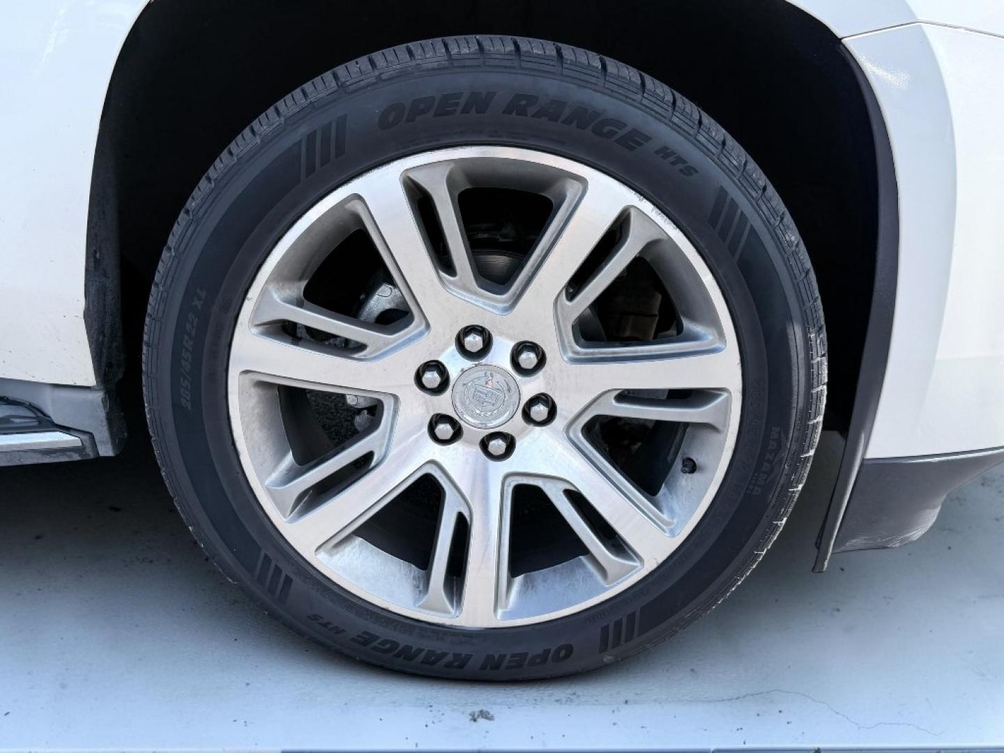 2015 White Diamond Tricoat /Jet Black Cadillac Escalade Luxury (1GYS4BKJ6FR) with an V8, 6.2L engine, 8-speed automatic transmission, located at 1175 N Woodruff Ave, Idaho Falls, ID, 83401, 43.506901, -111.999657- Photo#14