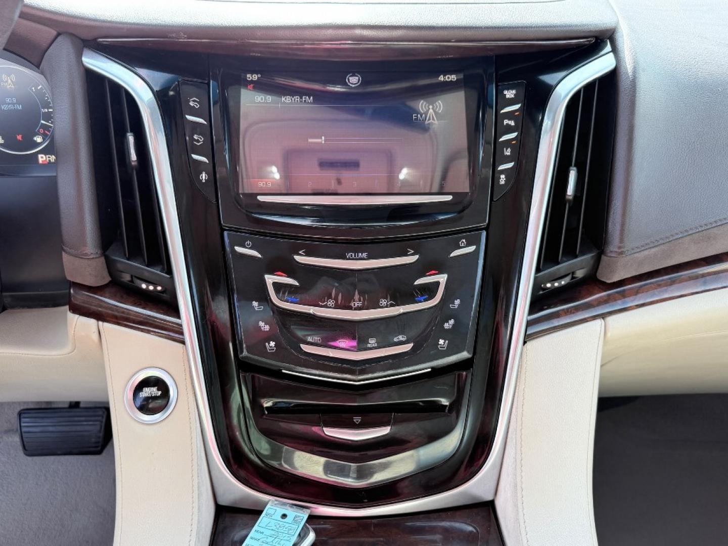 2015 White Diamond Tricoat /Jet Black Cadillac Escalade Luxury (1GYS4BKJ6FR) with an V8, 6.2L engine, 8-speed automatic transmission, located at 1175 N Woodruff Ave, Idaho Falls, ID, 83401, 43.506901, -111.999657- Photo#19