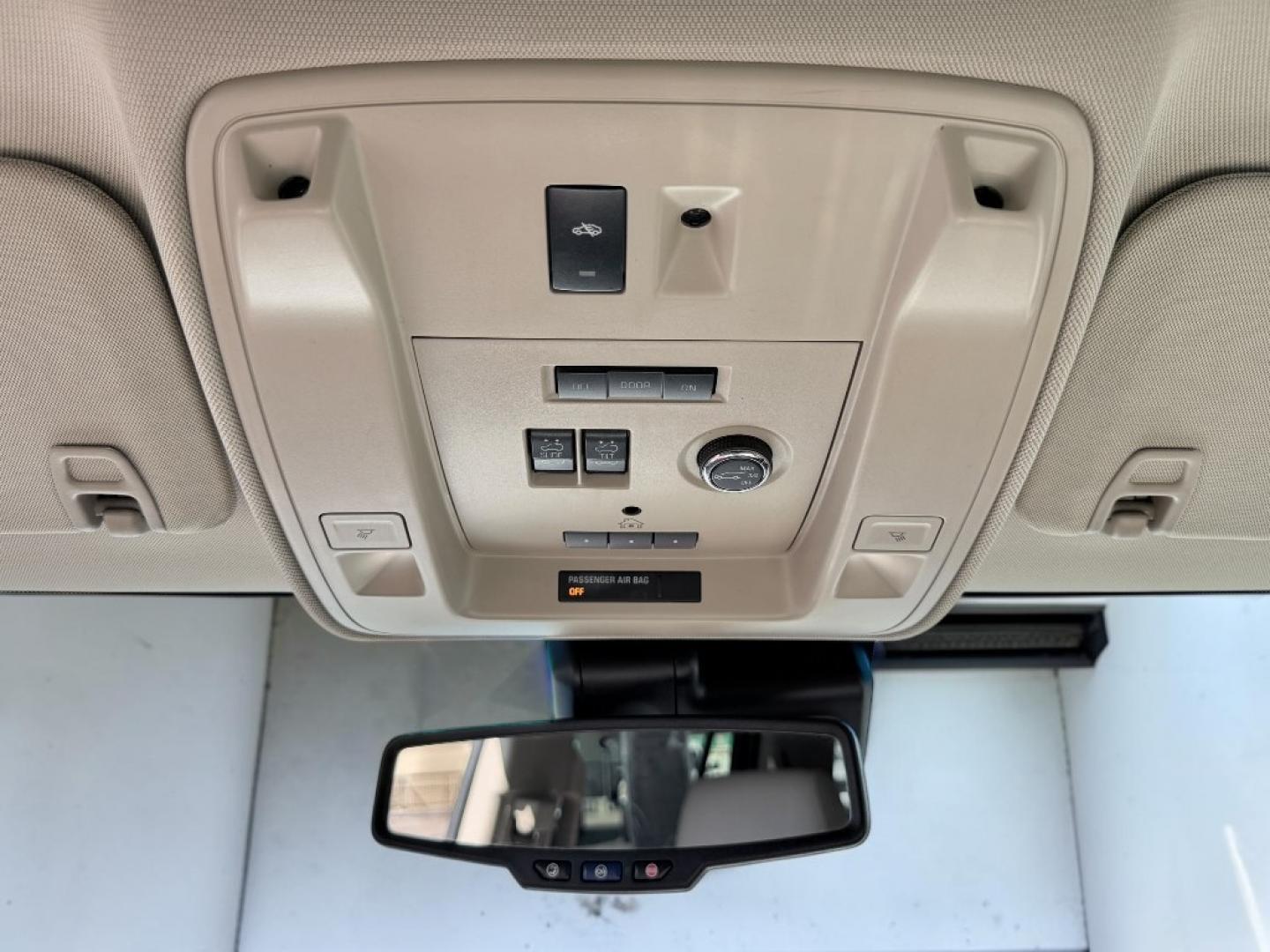 2015 White Diamond Tricoat /Jet Black Cadillac Escalade Luxury (1GYS4BKJ6FR) with an V8, 6.2L engine, 8-speed automatic transmission, located at 1175 N Woodruff Ave, Idaho Falls, ID, 83401, 43.506901, -111.999657- Photo#22