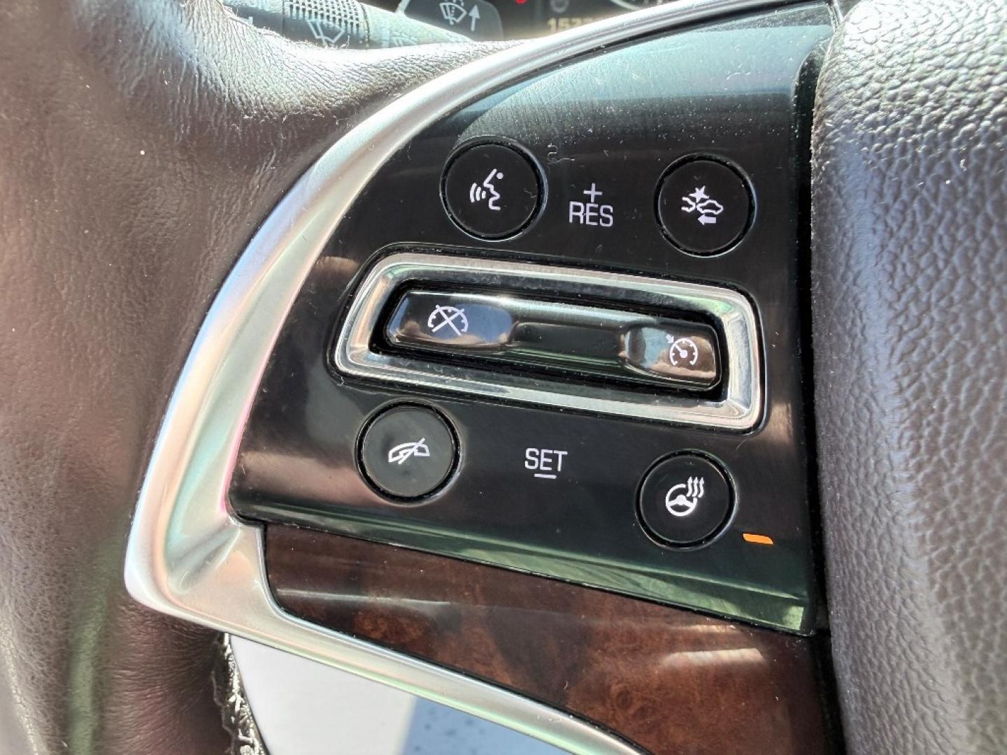 2015 White Diamond Tricoat /Jet Black Cadillac Escalade Luxury (1GYS4BKJ6FR) with an V8, 6.2L engine, 8-speed automatic transmission, located at 1175 N Woodruff Ave, Idaho Falls, ID, 83401, 43.506901, -111.999657- Photo#24