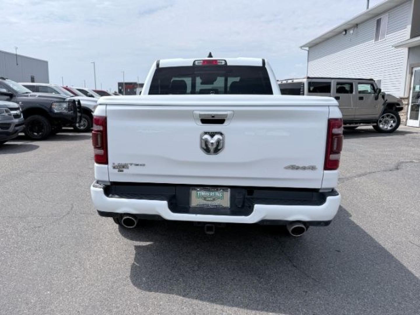 2020 WHITE /Black Ram 1500 (1C6SRFHM9LN) with an EcoDiesel 3L V-6 diesel direct injection engine, Automatic transmission, located at 1175 N Woodruff Ave, Idaho Falls, ID, 83401, 43.506901, -111.999657 - At Timberline Auto, finding a great deal on your next vehicle is always easy! Our experienced sales staff goal is to help find you the right vehicle at the right price! Our knowledgeable finance department has options for almost any credit score. We offer extended service contract options to prot- Photo#3