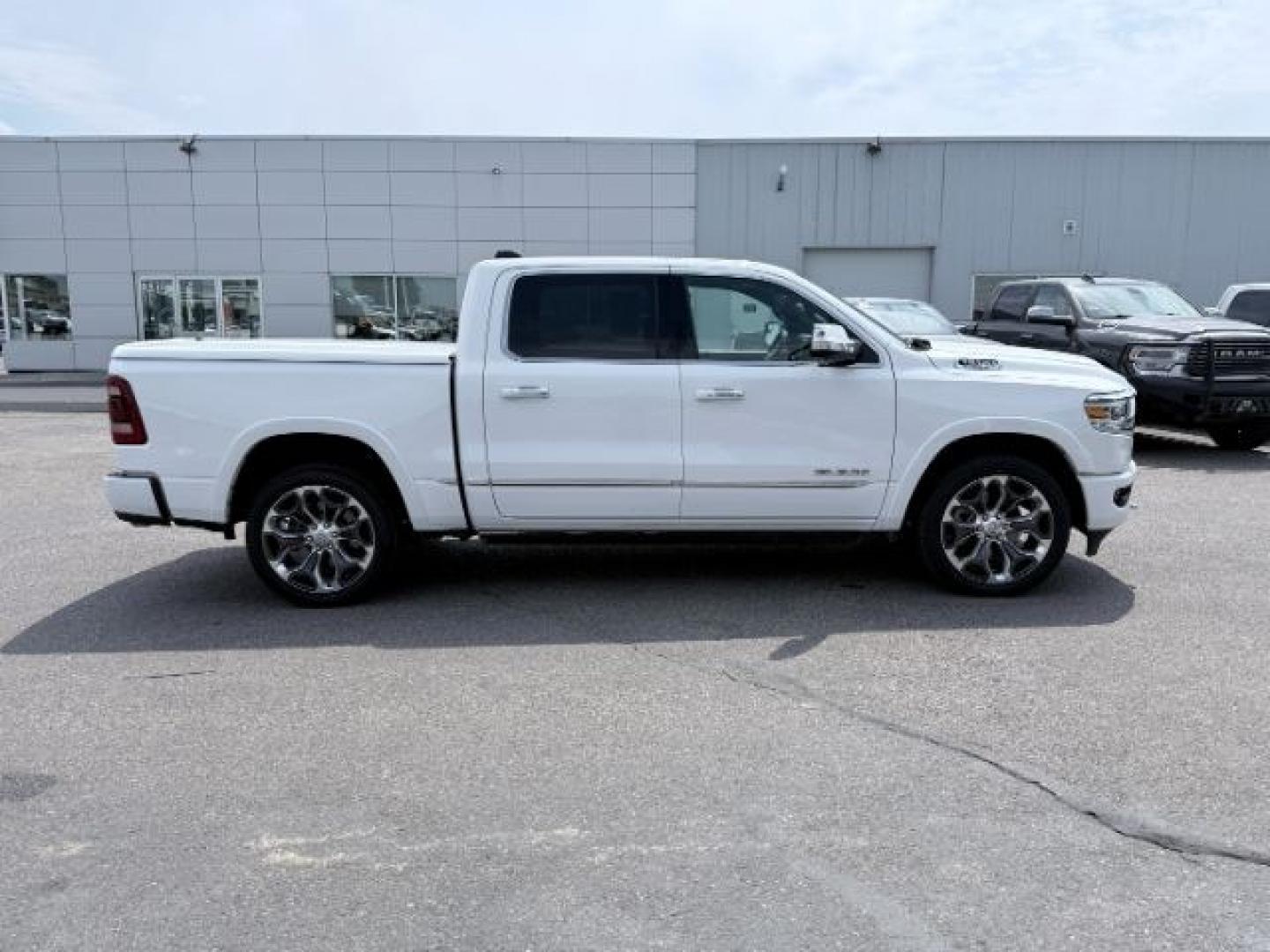 2020 WHITE /Black Ram 1500 (1C6SRFHM9LN) with an EcoDiesel 3L V-6 diesel direct injection engine, Automatic transmission, located at 1175 N Woodruff Ave, Idaho Falls, ID, 83401, 43.506901, -111.999657 - At Timberline Auto, finding a great deal on your next vehicle is always easy! Our experienced sales staff goal is to help find you the right vehicle at the right price! Our knowledgeable finance department has options for almost any credit score. We offer extended service contract options to prot- Photo#7
