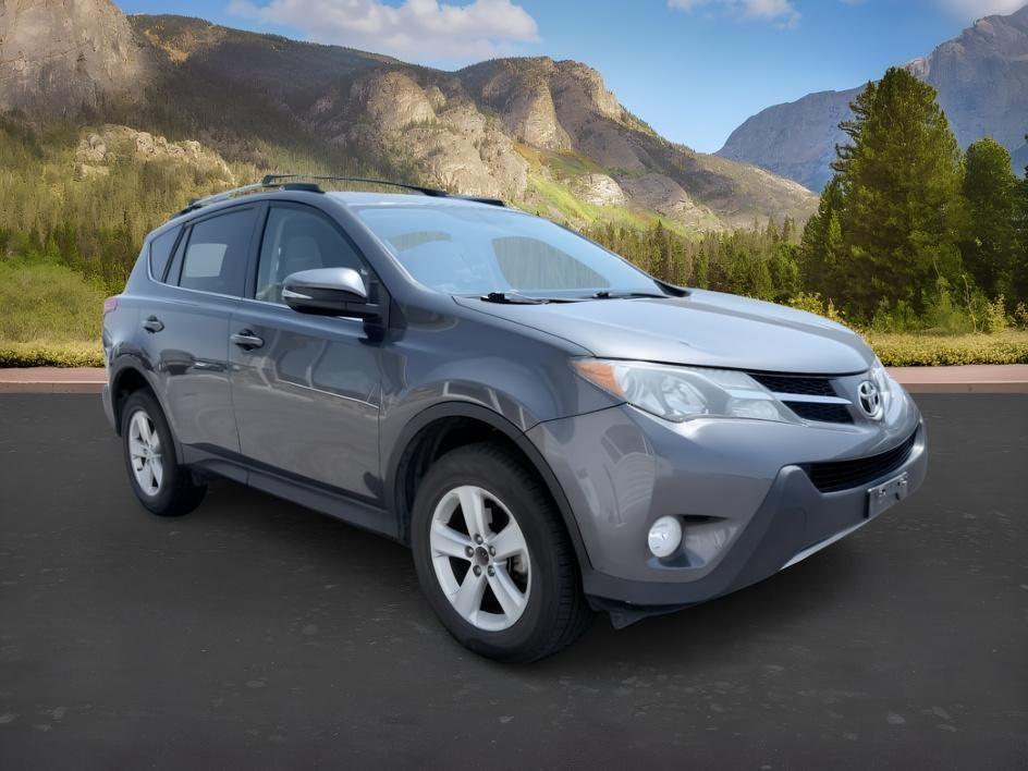 2013 GRAY /Black Toyota RAV4 XLE (2T3RFREVXDW) with an 2.5L I-4 DOHC engine, AUTOMATIC transmission, located at 1235 N Woodruff Ave., Idaho Falls, 83401, (208) 523-1053, 43.507172, -112.000488 - At Timberline Auto, finding a great deal on your next vehicle is always easy! Our experienced sales staff goal is to help find you the right vehicle at the right price! Our knowledgeable finance department has options for almost any credit score. We offer extended service contract options to prot- Photo#5