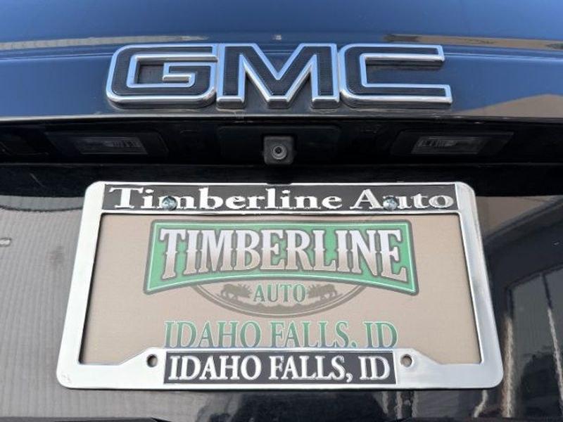 2018 Onyx Black /Jet Black GMC Yukon SLT (1GKS2BKC7JR) with an V8, 5.3L engine, 6-speed automatic transmission, located at 1175 N Woodruff Ave, Idaho Falls, ID, 83401, 43.506901, -111.999657 - <b>Vehicle Details</b><br>Shop this 2018 GMC Yukon 1500 SLT 4WD in Idaho Falls, ID and upgrade your next drive with a full-size SUV built for comfort, capability, and confidence. Powered by a V8 5.3L gasoline engine, this GMC Yukon delivers strong performance for towing, commuting, and family road t- Photo#8