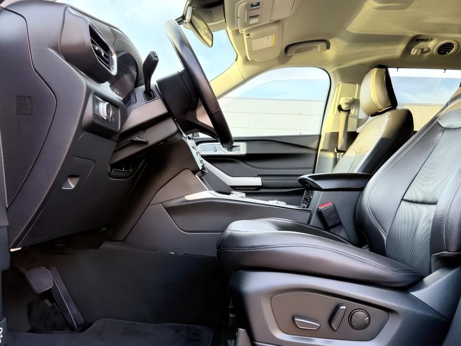 2022 Carbonized Gray Metallic /LEATHER Ford Explorer Limited (1FMSK8FH9NG) with an 4 Cyl, 2.3L engine, 10-speed automatic transmission, located at 1175 N Woodruff Ave, Idaho Falls, ID, 83401, 43.506901, -111.999657 - <b>Vehicle Details</b><br>Discover refined capability and premium comfort in this 2022 Ford Explorer Limited, now available in Idaho Falls, ID. With 47,655 miles, this well-equipped SUV delivers the versatility families and adventure-seekers want, along with the confidence of 4WD for Idaho roads and- Photo#43