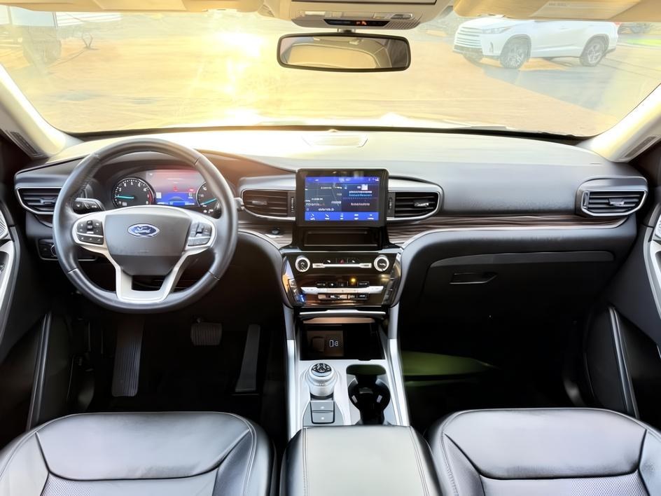2022 Carbonized Gray Metallic /LEATHER Ford Explorer Limited (1FMSK8FH9NG) with an 4 Cyl, 2.3L engine, 10-speed automatic transmission, located at 1175 N Woodruff Ave, Idaho Falls, ID, 83401, 43.506901, -111.999657 - <b>Vehicle Details</b><br>Discover refined capability and premium comfort in this 2022 Ford Explorer Limited, now available in Idaho Falls, ID. With 47,655 miles, this well-equipped SUV delivers the versatility families and adventure-seekers want, along with the confidence of 4WD for Idaho roads and- Photo#53