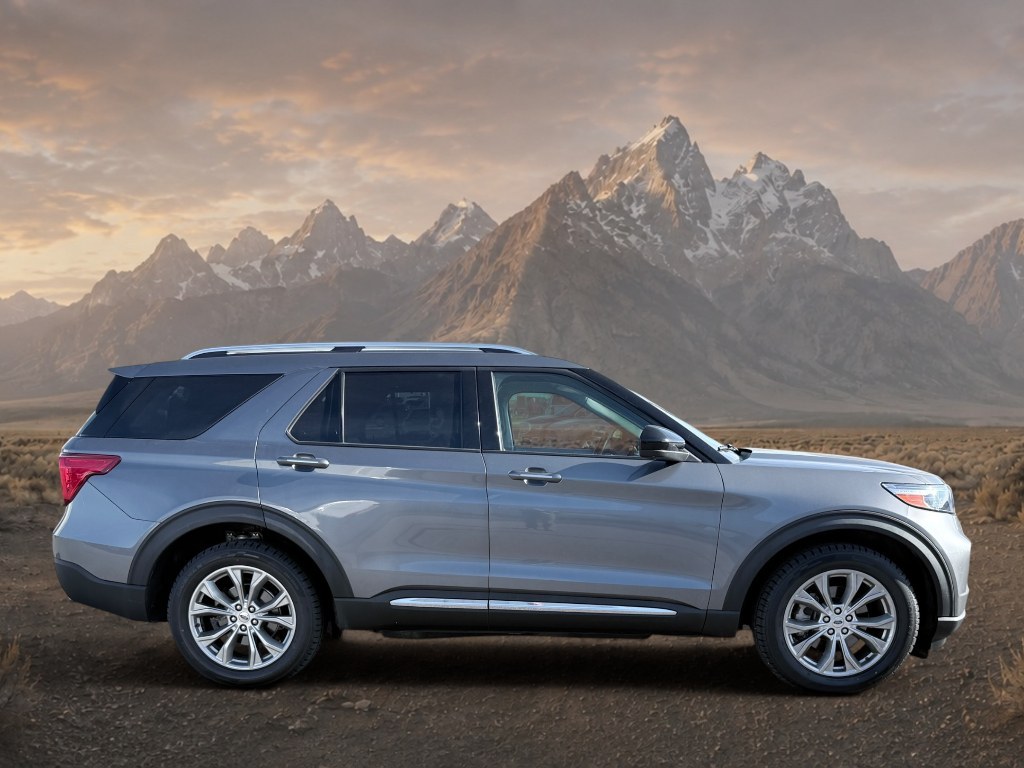 2022 Carbonized Gray Metallic /LEATHER Ford Explorer Limited (1FMSK8FH9NG) with an 4 Cyl, 2.3L engine, 10-speed automatic transmission, located at 1175 N Woodruff Ave, Idaho Falls, ID, 83401, 43.506901, -111.999657 - <b>Vehicle Details</b><br>Discover refined capability and premium comfort in this 2022 Ford Explorer Limited, now available in Idaho Falls, ID. With 47,655 miles, this well-equipped SUV delivers the versatility families and adventure-seekers want, along with the confidence of 4WD for Idaho roads and- Photo#5