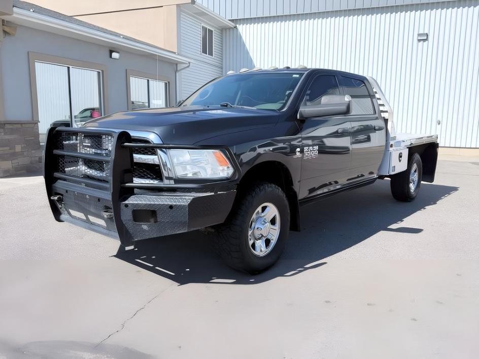 2017 Maximum Steel Metallic Clearcoat /Diesel Gray/Black Ram 3500 Tradesman (3C63R3GLXHG) with an 6 Cyl, 6.7L engine, 6-speed automatic transmission, located at 1175 N Woodruff Ave, Idaho Falls, ID, 83401, 43.506901, -111.999657 - <b>Vehicle Details</b><br>Take on tough jobs with confidence in this capable 2017 Ram 3500 ST, now available in Idaho Falls, ID. Built for serious work and dependable performance, this heavy-duty pickup is powered by a 6 Cyl, 6.7L Diesel engine paired with 4WD, giving you the strength and traction n- Photo#25