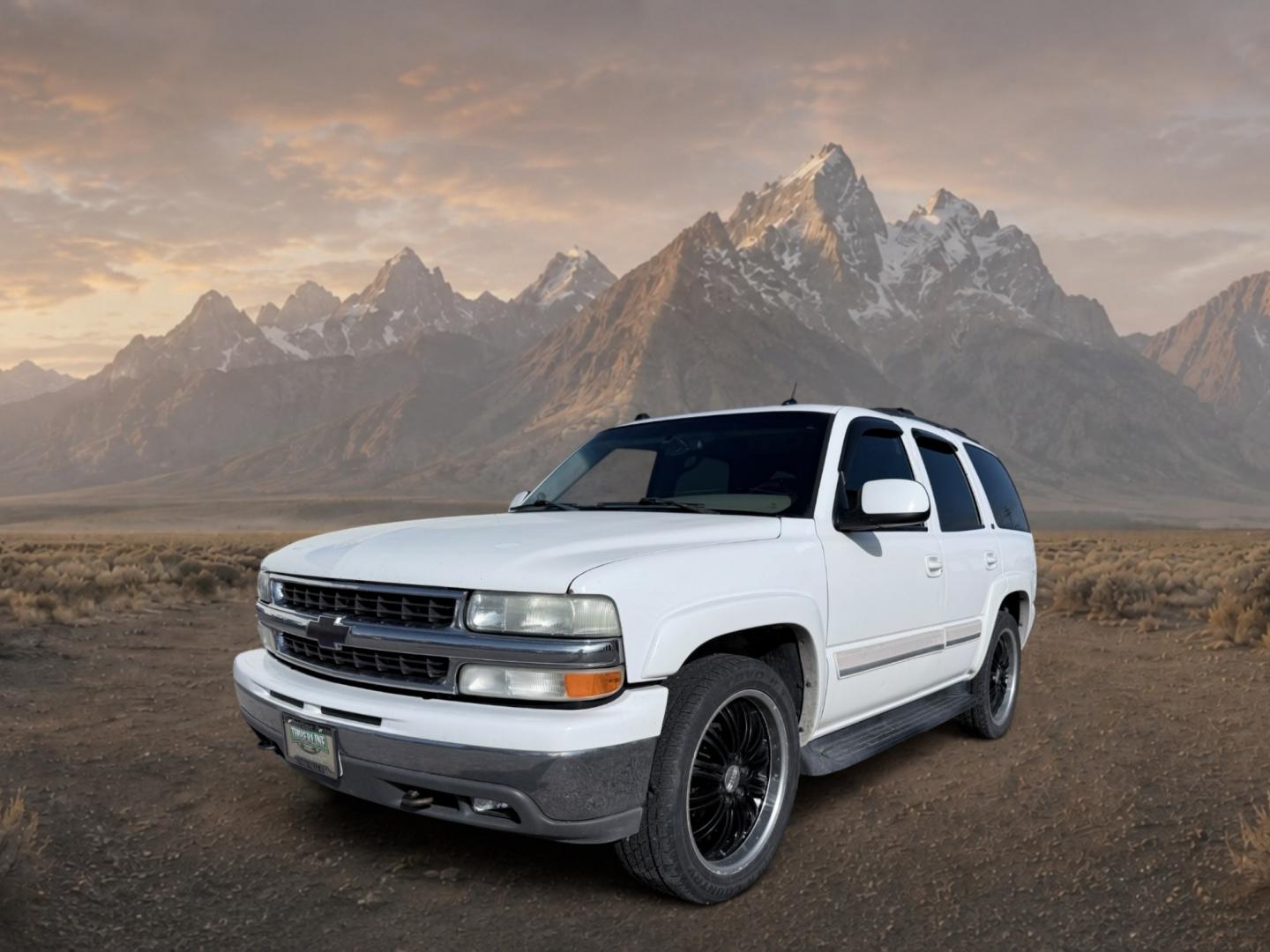 2005 Summit White /Gray/Dark Charcoal Chevrolet Tahoe LT (1GNEK13T25R) with an V8, 5.3L engine, 4-speed automatic transmission, located at 1175 N Woodruff Ave, Idaho Falls, ID, 83401, 43.506901, -111.999657 - <b>Vehicle Details</b><br>Discover capability, comfort, and proven V8 strength in this pre-owned 2005 Chevrolet Tahoe LT 4WD, now available in Idaho Falls, ID. Built for drivers who need dependable performance and versatile utility, this Chevrolet Tahoe is powered by a 5.3L V8 gasoline engine paired- Photo#0