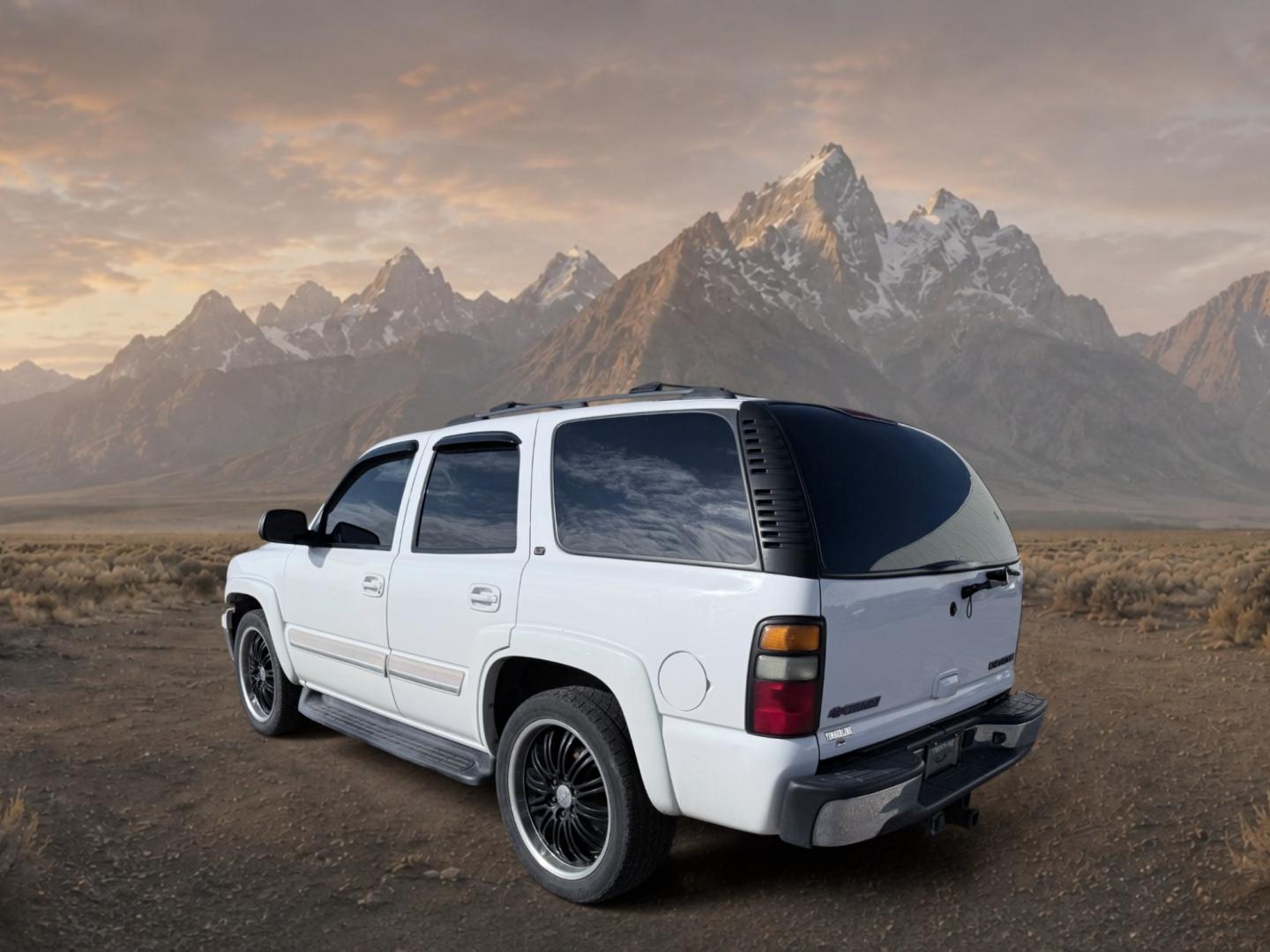 2005 Summit White /Gray/Dark Charcoal Chevrolet Tahoe LT (1GNEK13T25R) with an V8, 5.3L engine, 4-speed automatic transmission, located at 1175 N Woodruff Ave, Idaho Falls, ID, 83401, 43.506901, -111.999657 - <b>Vehicle Details</b><br>Discover capability, comfort, and proven V8 strength in this pre-owned 2005 Chevrolet Tahoe LT 4WD, now available in Idaho Falls, ID. Built for drivers who need dependable performance and versatile utility, this Chevrolet Tahoe is powered by a 5.3L V8 gasoline engine paired- Photo#2