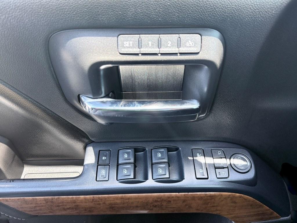 2017 Graphite Metallic /Jet Black/Medium Ash Gray Chevrolet Silverado High Country (1GC4K1EY4HF) with an V8, 6.6L engine, 6-speed automatic transmission, located at 1175 N Woodruff Ave, Idaho Falls, ID, 83401, 43.506901, -111.999657 - <b>Vehicle Details</b><br>Discover exceptional capability and premium comfort in this pre-owned 2017 Chevrolet Silverado 3500 High Country, a powerful 4WD diesel truck built to tackle tough jobs and deliver refined everyday driving. Under the hood, the V8, 6.6L Diesel engine brings serious strength- Photo#23