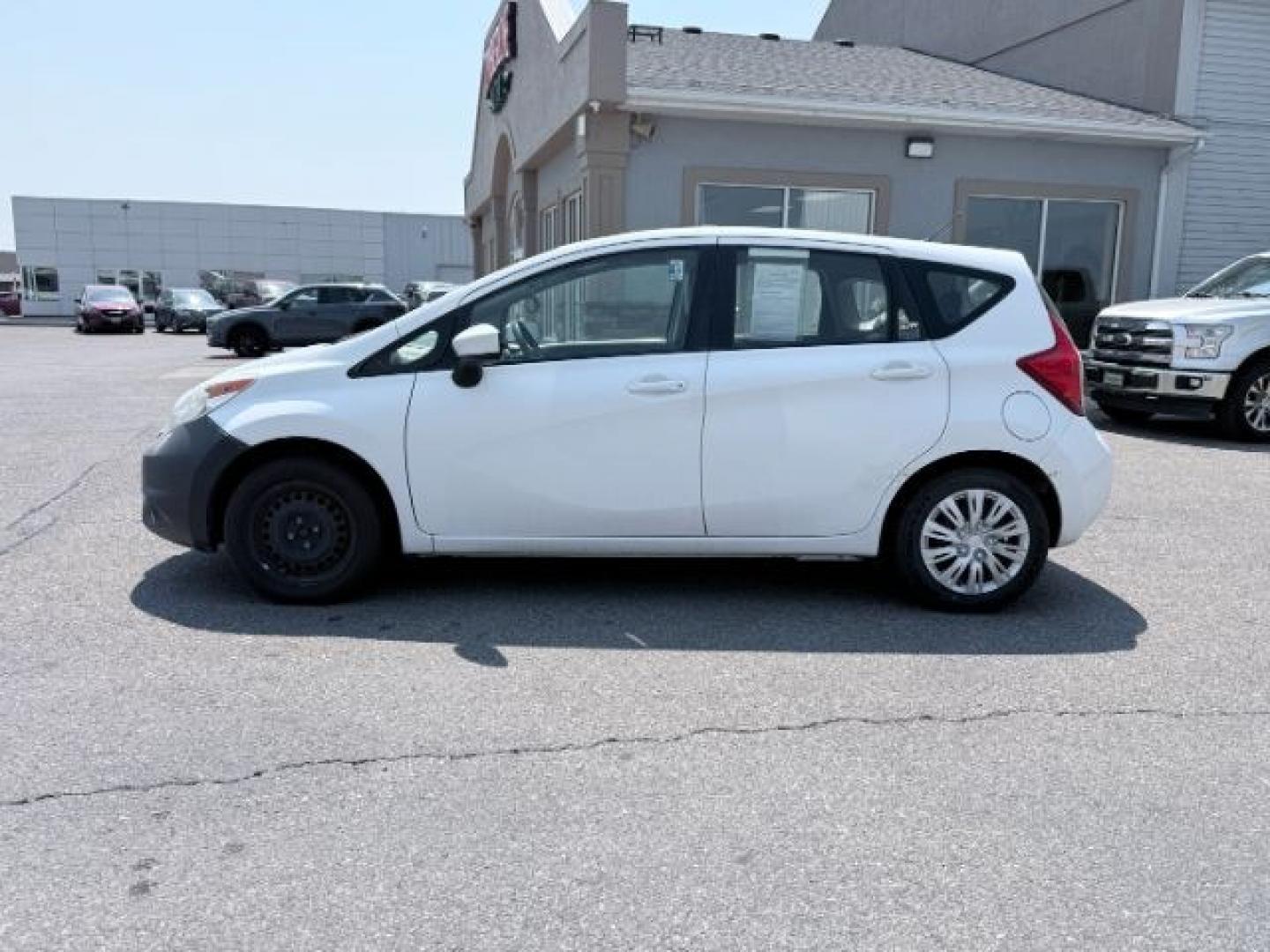 2015 WHITE /CLOTH Nissan Versa Note (3N1CE2CP3FL) with an 16L I4 engine, Automatic transmission, located at 1175 N Woodruff Ave, Idaho Falls, ID, 83401, 43.506901, -111.999657- Photo#11
