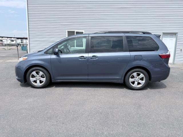 2015 BLUE /Ash Toyota Sienna (5TDKK3DC3FS) with an 35L V-6 DOHC engine, Automatic transmission, located at 1175 N Woodruff Ave, Idaho Falls, ID, 83401, 43.506901, -111.999657 - At Timberline Auto, finding a great deal on your next vehicle is always easy! Our experienced sales staff goal is to help find you the right vehicle at the right price! Our knowledgeable finance department has options for almost any credit score. We offer extended service contract options to prot- Photo#1