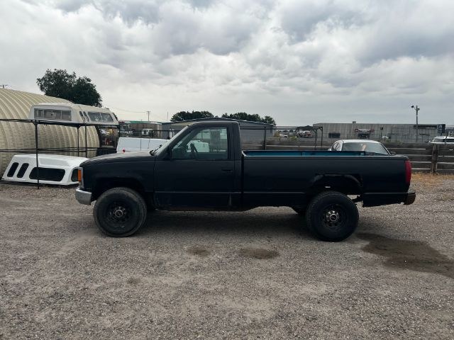 photo of 1994 GMC Sierra 2500 SL