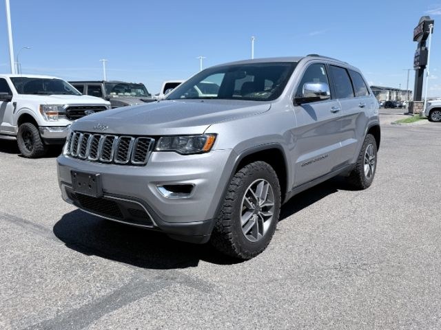photo of 2020 Jeep Grand Cherokee Limited 4x4