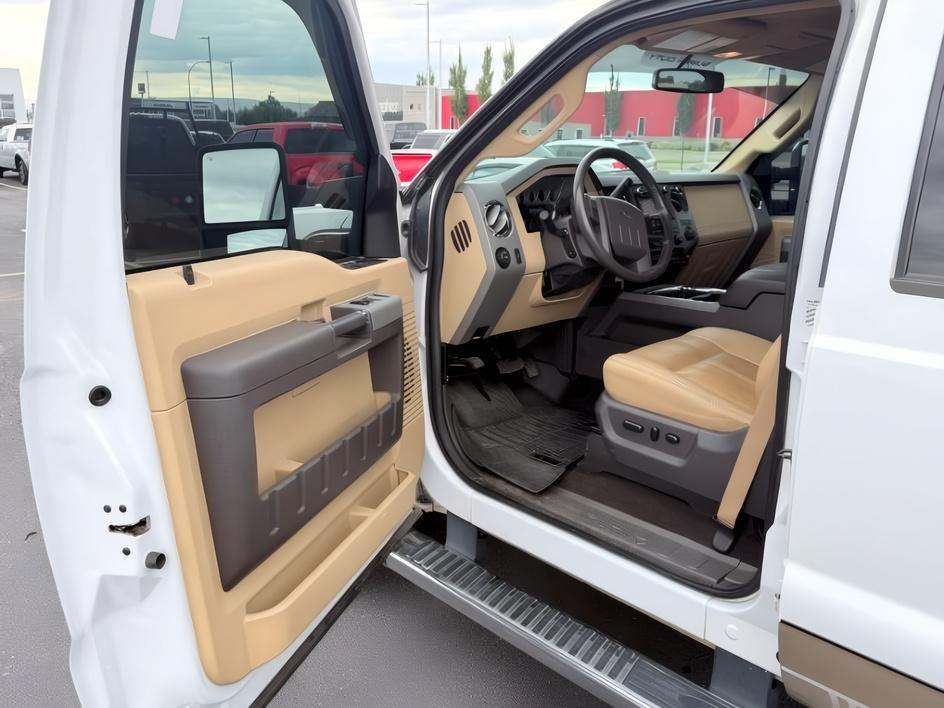 2011 WHITE /Black Ford F-350 (1FT8W3DT6BE) with an Powerstroke 67L V-8 xxxxxx engine, Automatic transmission, located at 1175 N Woodruff Ave, Idaho Falls, ID, 83401, 43.506901, -111.999657- Photo#12