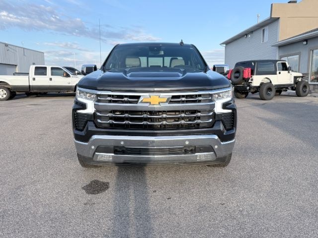 2024 GRAY /Jet Black Chevrolet Silverado LTZ (1GCUDGEDXRZ) with an V8, 5.3L engine, 10-speed automatic transmission, located at 1175 N Woodruff Ave, Idaho Falls, ID, 83401, 43.506901, -111.999657 - <b>Vehicle Details</b><br>Find capability, comfort, and premium style in this pre-owned 2024 Chevrolet Silverado 1500 LTZ 4WD, now available in Idaho Falls, ID. Powered by a V8, 5.3L gasoline engine, this Chevrolet Silverado delivers confident performance for towing, hauling, and everyday driving. T- Photo#67