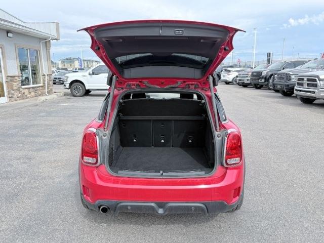 2017 RED /Carbon Black Mini Countryman (WMZYV5C36H3) with an 15L I-3 gasoline direct injection engine, Automatic transmission, located at 1175 N Woodruff Ave, Idaho Falls, ID, 83401, 43.506901, -111.999657 - At Timberline Auto, finding a great deal on your next vehicle is always easy! Our experienced sales staff goal is to help find you the right vehicle at the right price! Our knowledgeable finance department has options for almost any credit score. We offer extended service contract options to prot- Photo#31