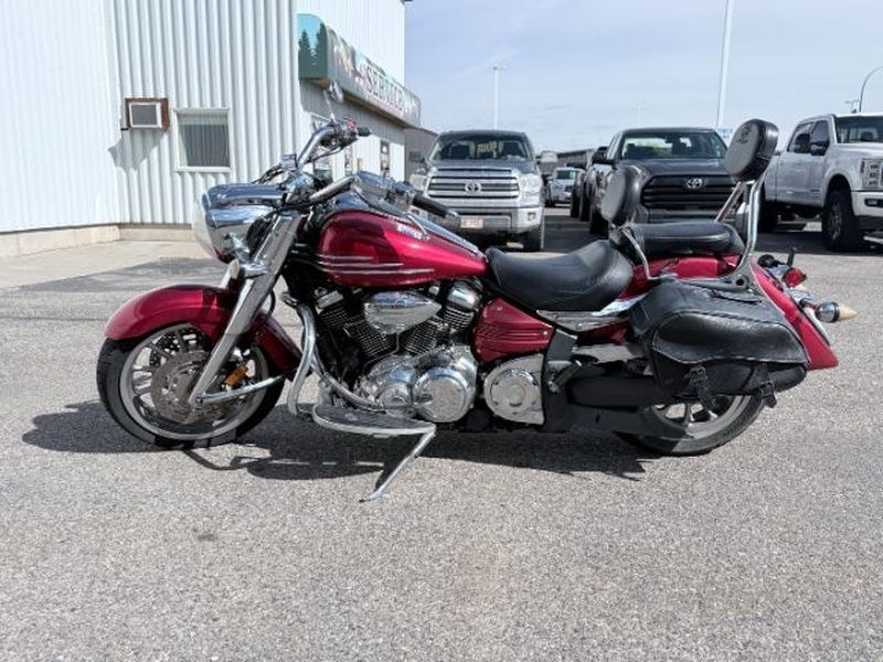 2007 RED /NA Yamaha XV1900 ROADLINER (JYAVP21E57A) with an V2, 1854 cc engine, AUTOMATIC transmission, located at 1175 N Woodruff Ave, Idaho Falls, ID, 83401, 43.506901, -111.999657 - <b>Vehicle Details</b><br>Ride in style with this pre-owned 2007 Yamaha XV1900 ROADLINER, now available in Idaho Falls, ID. With just 27,141 miles, this motorcycle offers low mileage for its age and delivers the kind of presence riders love. Powered by a strong V2 1,854 cc gasoline engine, the Roadl- Photo#1