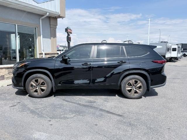 2023 BLACK /Graphite Toyota Highlander (5TDABRCH4PS) with an 25L I-4 portdirect injection engine, Automatic transmission, located at 1175 N Woodruff Ave, Idaho Falls, ID, 83401, 43.506901, -111.999657 - At Timberline Auto, finding a great deal on your next vehicle is always easy! Our experienced sales staff goal is to help find you the right vehicle at the right price! Our knowledgeable finance department has options for almost any credit score. We offer extended service contract options to prot- Photo#1